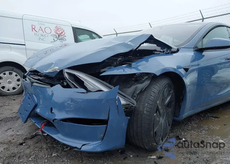 2026 Tesla Model S All-Wheel Drive from USA, damaged, VIN 5YJSA1E57TF555923